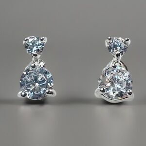 Gorgeous, silvertone, bling costume pierced earrings